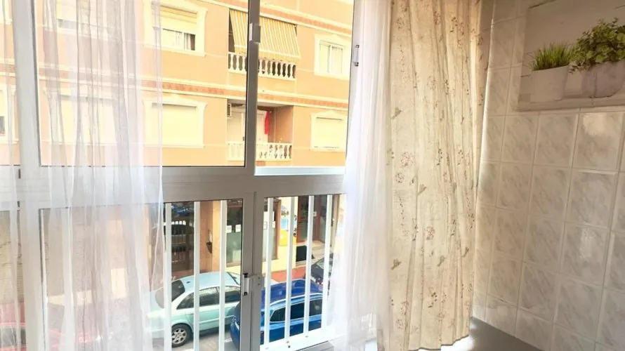 Apartamento de 1 dormitorio en Torrevieja, Spain No. 2612 № 13