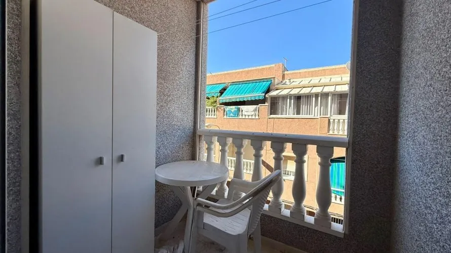 Apartamento de 2 dormitorios en Torrevieja, Spain No. 2635 № 21