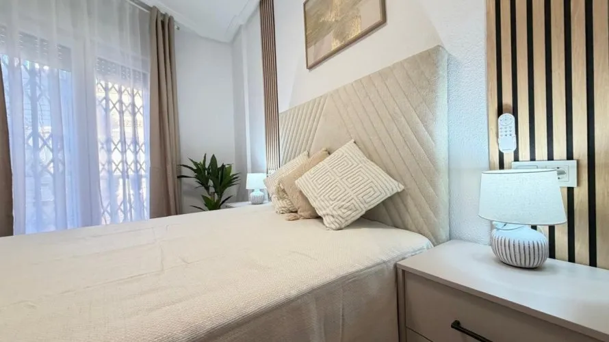 Apartamento de 1 dormitorio en Torrevieja, Spain No. 2833 № 11