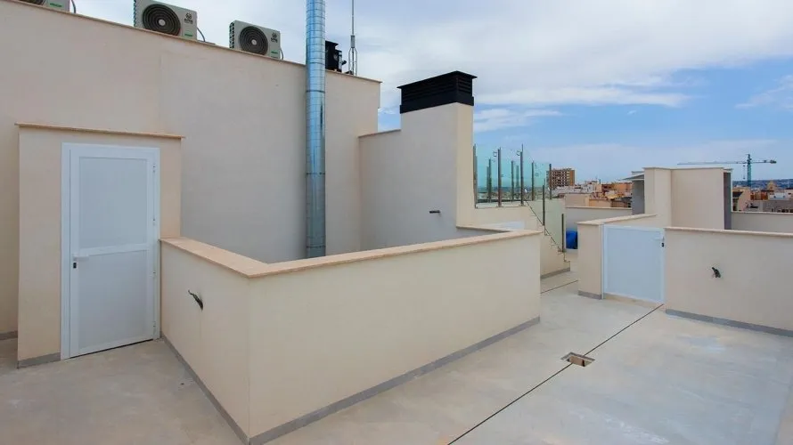 Apartamento de 83m² en Torrevieja, Spain No. 2852 № 1