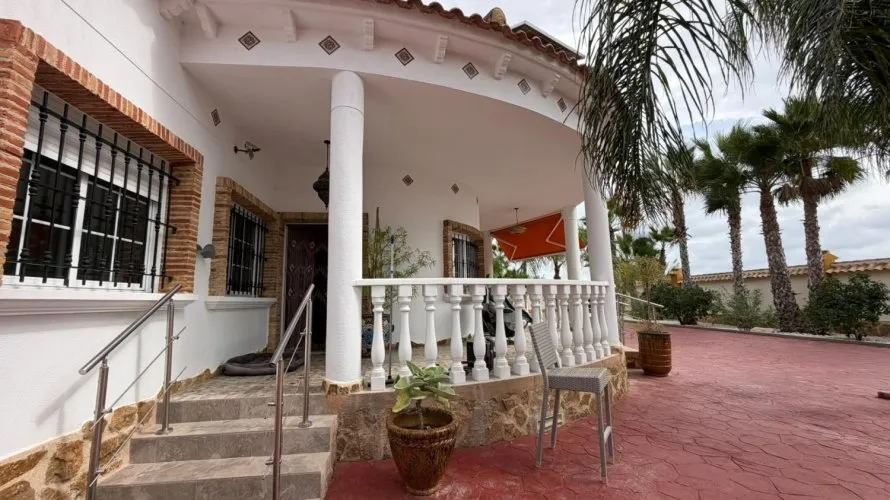 Apartamento de 4 dormitorios en Catral, Spain No. 2822 № 23