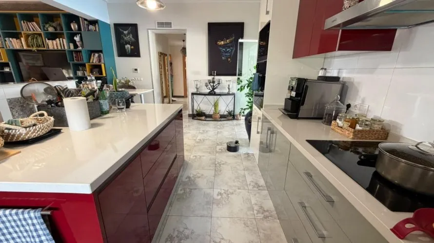 Apartamento de 4 dormitorios en Catral, Spain No. 2822 № 5