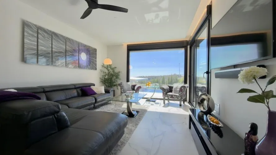 Villa de 3 dormitorios en Finestrat, Spain No. 2898 № 13