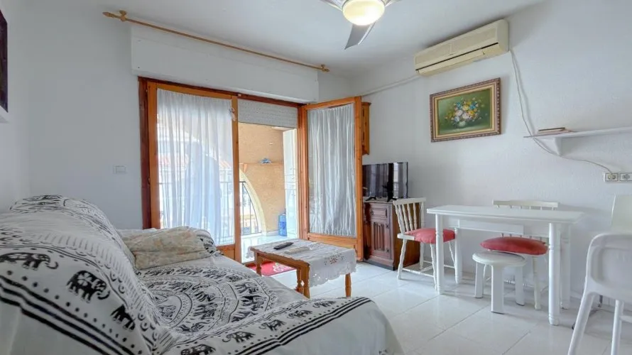 Apartamento de 1 dormitorio en Torrevieja, Spain No. 2890 № 12