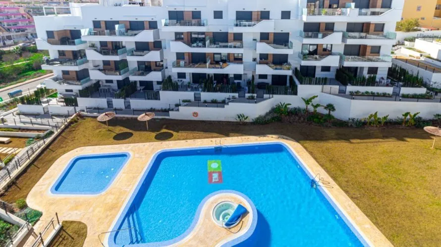 Apartamento de 73m² en Campoamor, Spain No. 2865
