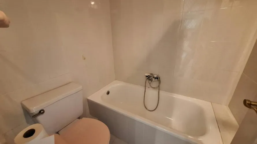 Apartamento de 1 dormitorio en Alicante, Spain No. 2846 № 1