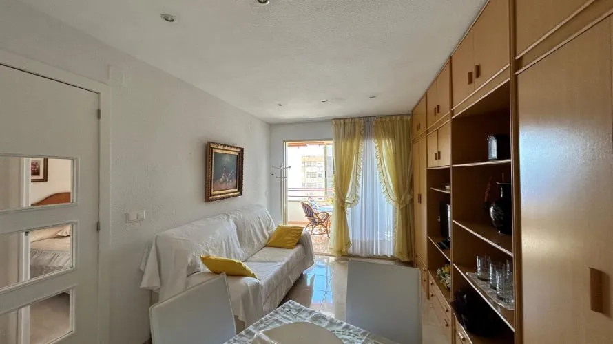 Apartment de 1 chambre à Benidorm, Spain No. 860 № 1