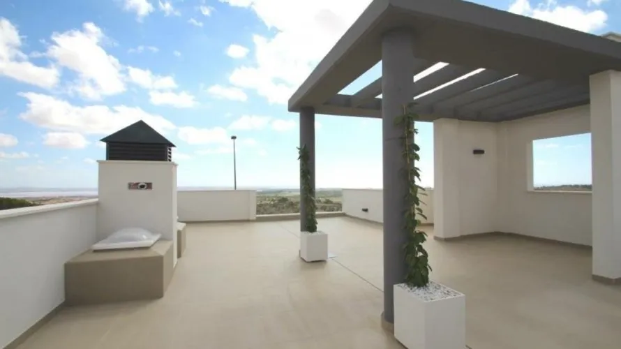 Villa de 168m² à Campoamor, Spain No. 248 № 12