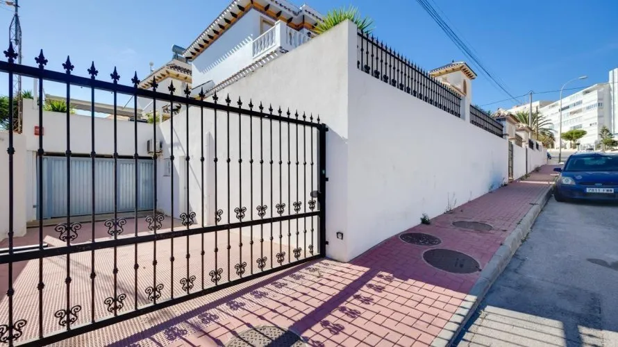 House de 3 chambres à La Mata, Spain No. 222 № 22