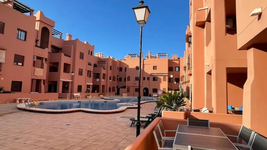 Apartment de 2 chambres à Torrevieja, Spain No. 933