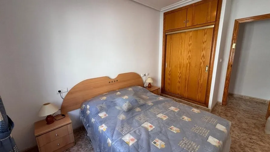 Apartment de 1 chambre à Torrevieja, Spain No. 233 № 1