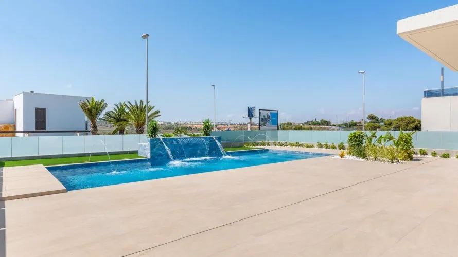 Villa de 3 chambres à Campoamor, Spain No. 612 № 6