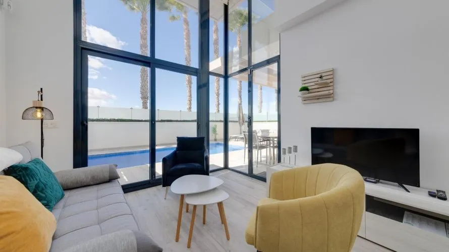 Villa de 3 chambres à La Zenia, Spain No. 247 № 6
