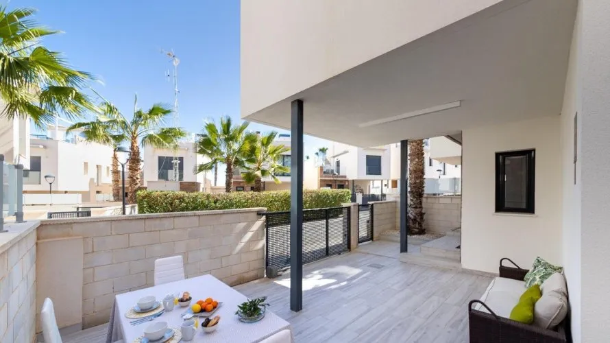 Villa de 3 chambres à La Zenia, Spain No. 247 № 22