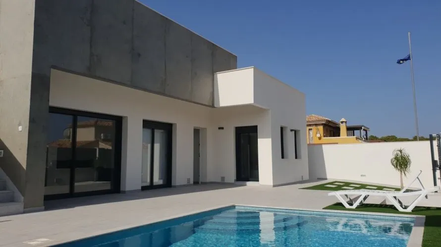 Villa de 3 chambres à Pinar De Campoverde, Spain No. 345 № 25