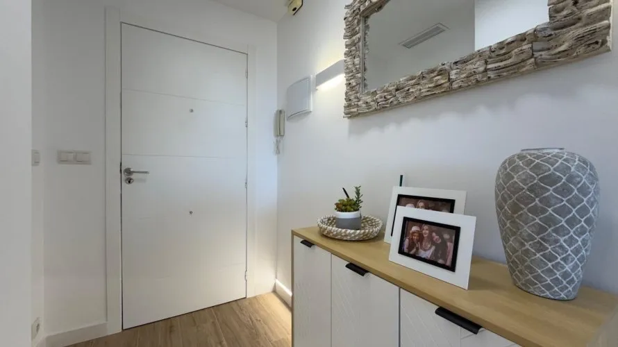 Apartment de 3 chambres à Torrevieja, Spain No. 231 № 2