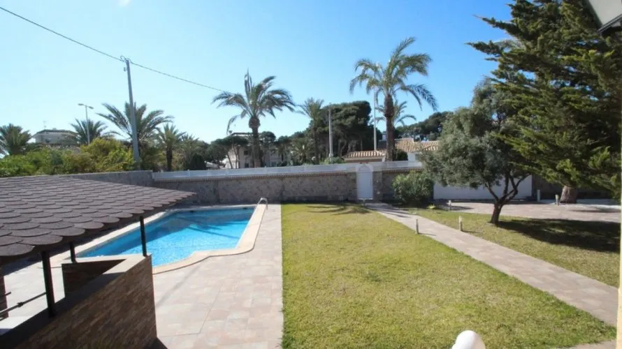Villa de 5 chambres à Cabo Roig, Spain No. 563 № 22