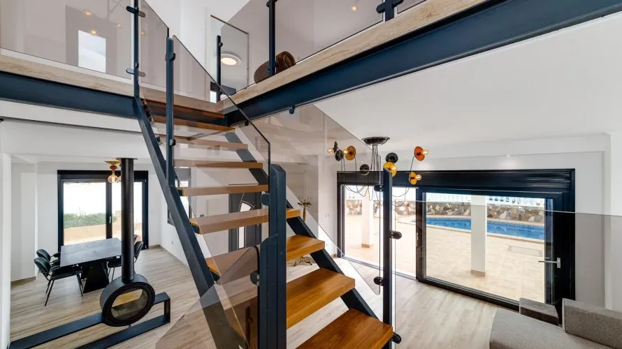 Villa de 210m² à Torrevieja, Spain No. 720 № 20