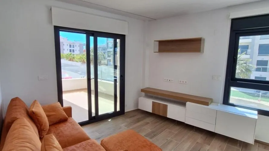 Apartment de 2 chambres à Villamartin, Spain No. 555 № 11
