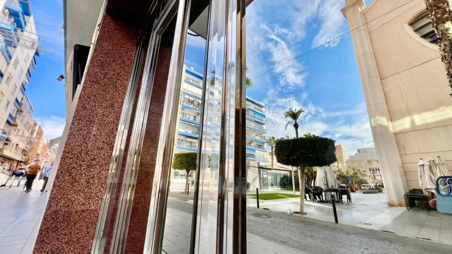 Apartment de 3 chambres à Torrevieja, Spain No. 156 № 2