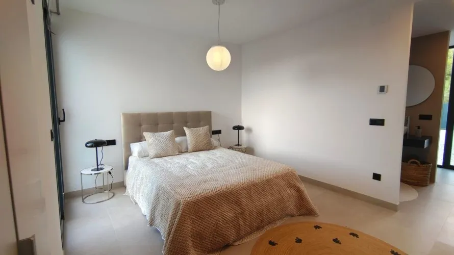 Villa de 4 chambres à Finestrat, Spain No. 834 № 17