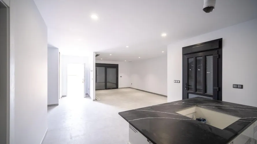Villa de 3 chambres à Torrevieja, Spain No. 409 № 19