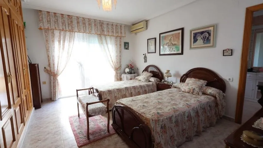 Apartment de 5 chambres à Alicante, Spain No. 926 № 11