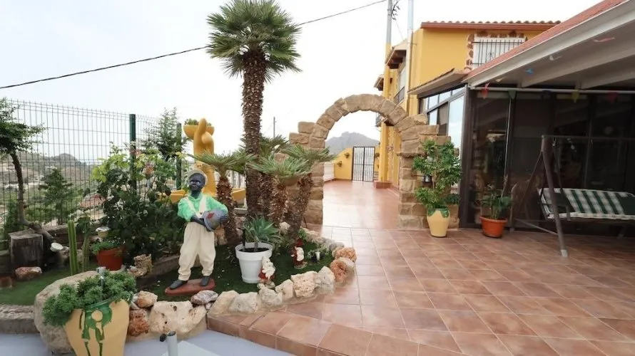 Apartment de 5 chambres à Fortuna, Spain No. 825