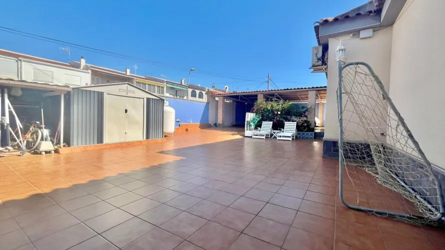 Villa de 3 chambres à Torrevieja, Spain No. 742 № 14