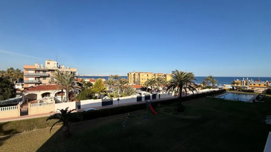 Apartment de 3 chambres à Torrevieja, Spain No. 231 № 28