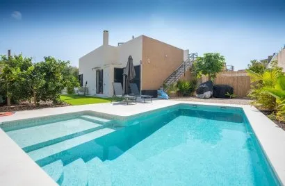 Villa de 3 chambres à La Zenia, Spain No. 797