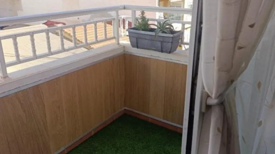 Apartment de 110m² à Torrevieja, Spain No. 937 № 2