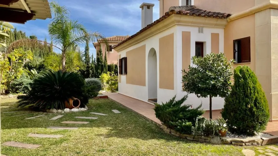 Villa de 1 chambre à Finestrat, Spain No. 769 № 2