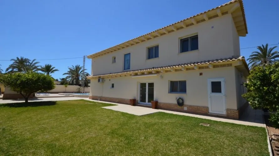 Villa de 276m² à Cabo Roig, Spain No. 257 № 4
