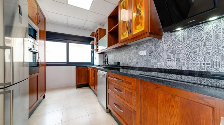 Villa de 210m² à Torrevieja, Spain No. 720 № 26