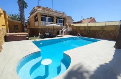 Apartment de 283m² à Torrevieja, Spain No. 619