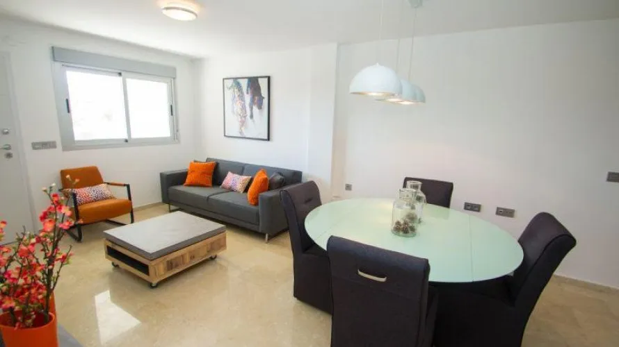 Apartment de 2 chambres à Campoamor, Spain No. 272 № 1