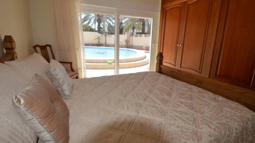 Villa de 276m² à Cabo Roig, Spain No. 257 № 17