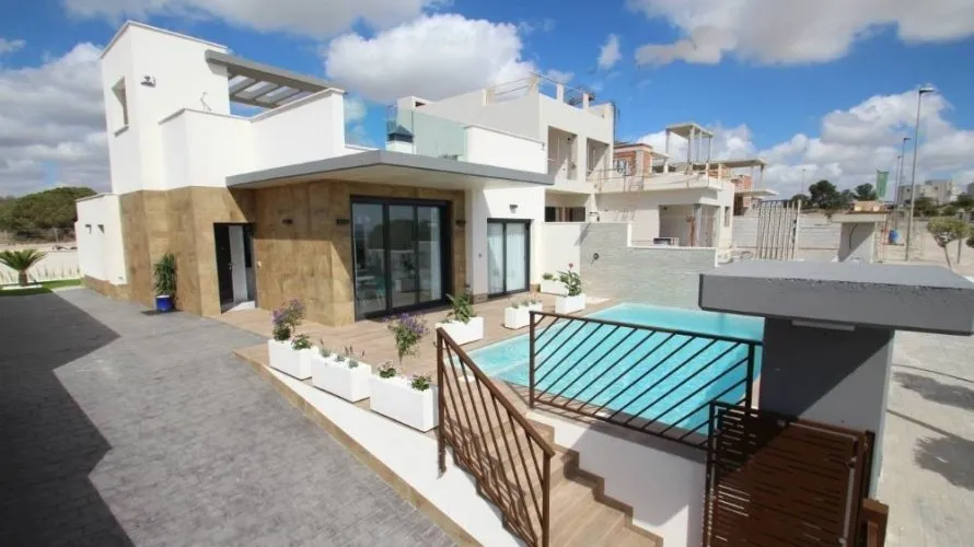 Villa de 3 chambres à San Miguel de Salinas, Spain No. 347