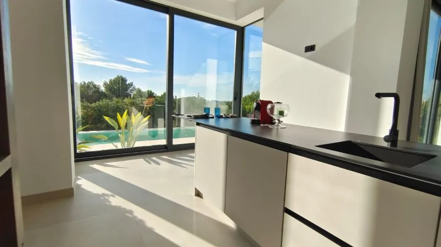 Villa de 4 chambres à Finestrat, Spain No. 834 № 6