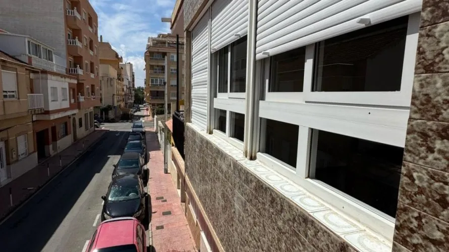 Apartment de 3 chambres à Torrevieja, Spain No. 166 № 14