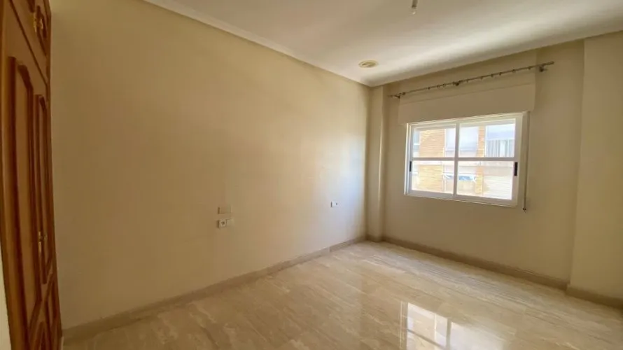 Apartment de 4 chambres à Torrevieja, Spain No. 781 № 4