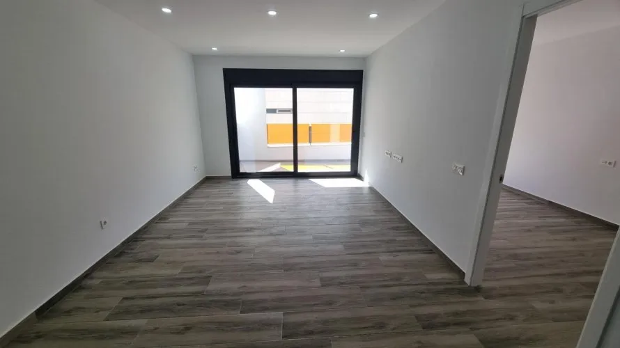 Apartment de 3 chambres à Torrevieja, Spain No. 104 № 7