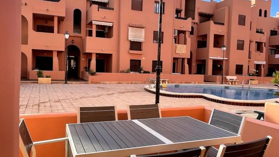 Apartment de 2 chambres à Torrevieja, Spain No. 933 № 1
