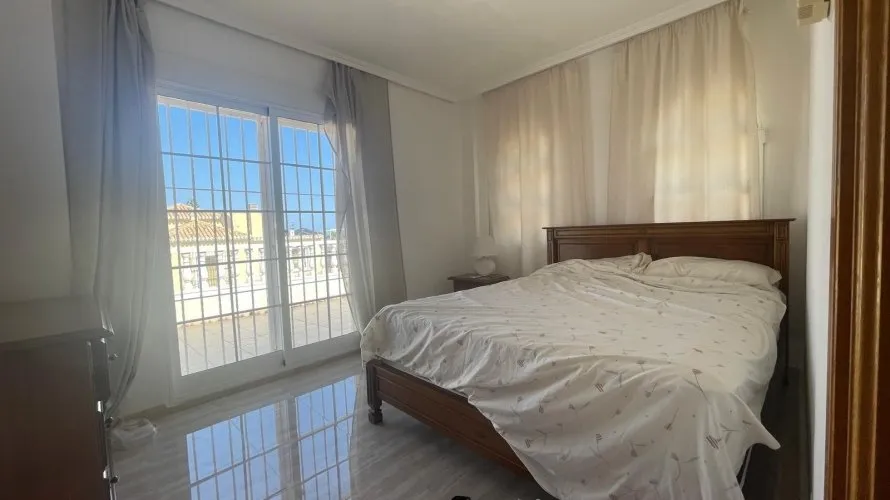 House de 5 chambres à Torrevieja, Spain No. 802 № 16