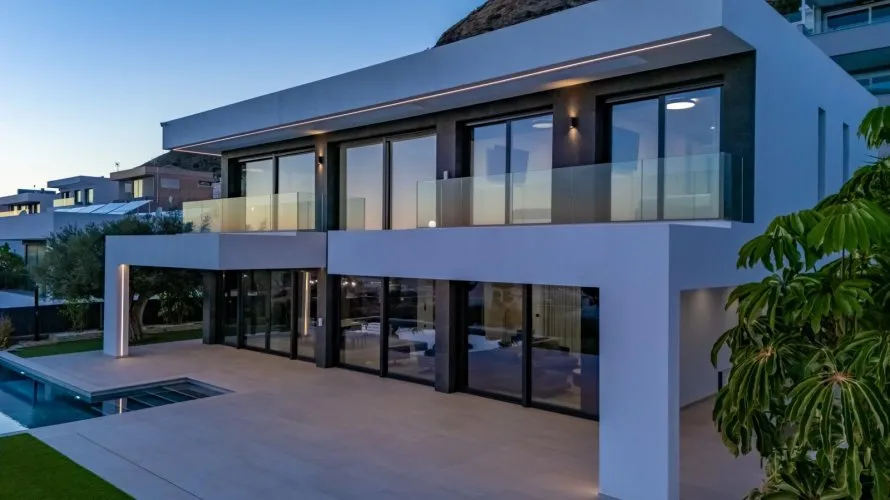 Villa de 7 chambres à Finestrat, Spain No. 703 № 1