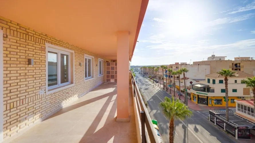 Apartment de 3 chambres à Torrevieja, Spain No. 903 № 8