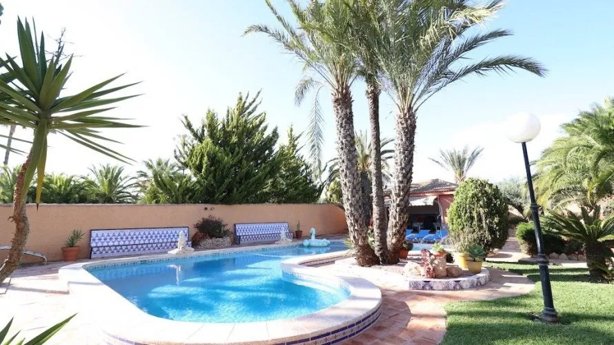 Apartment de 5 chambres à El Chaparral, Spain No. 562 № 1
