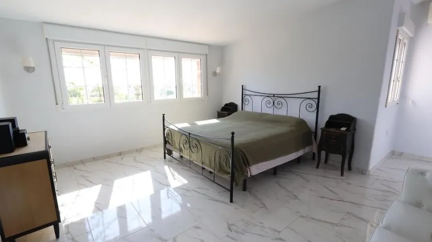 Apartment de 4 chambres à Villamartin, Spain No. 782 № 13