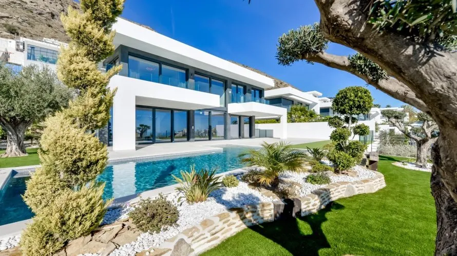 Villa de 7 chambres à Finestrat, Spain No. 703 № 24